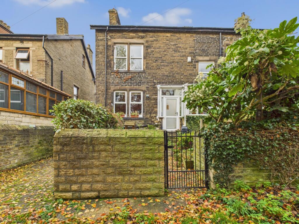 CAM04233G0-PR0042-STILL055