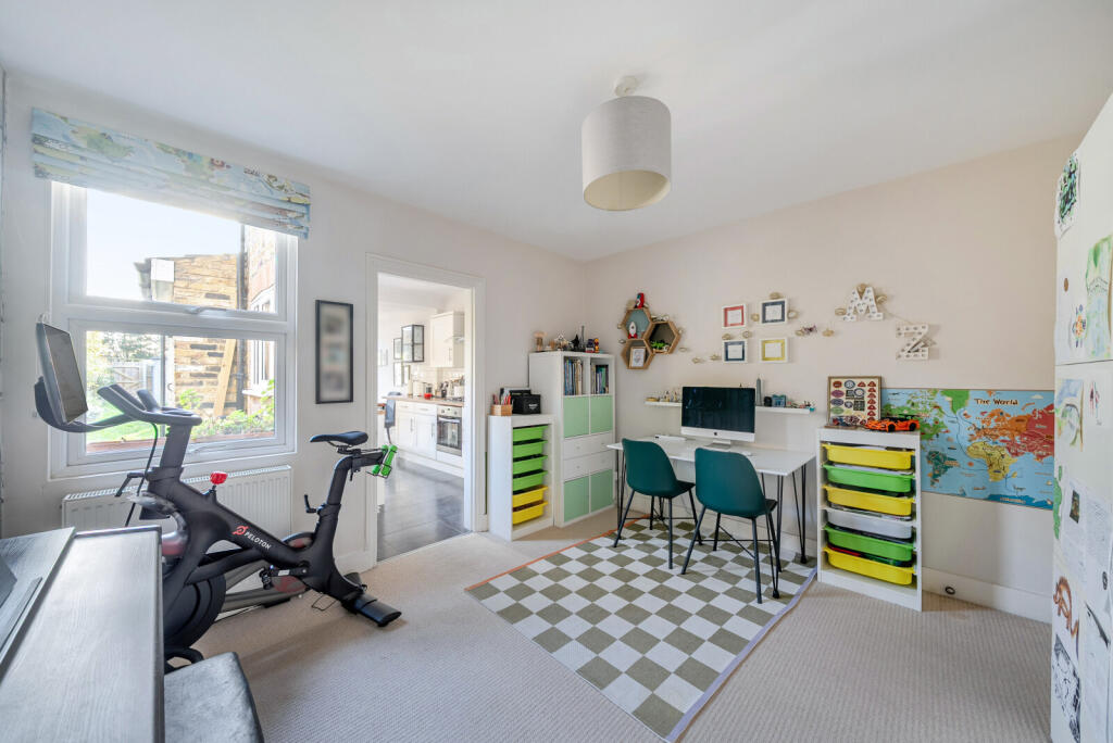 1386098-4-6929bce...