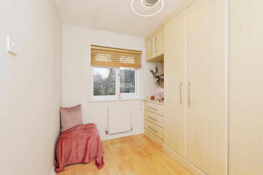BEDROOM NO.4