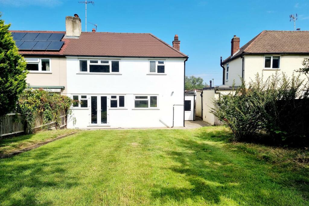 REAR ELEVATION: