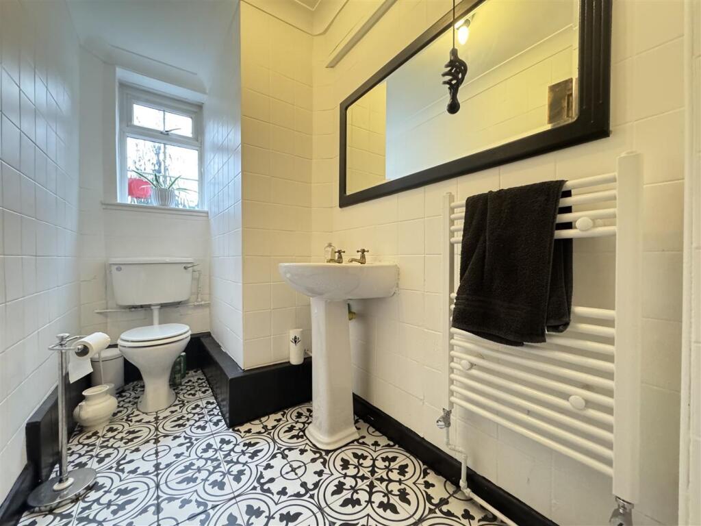 IMG_5573 (Large).JPG