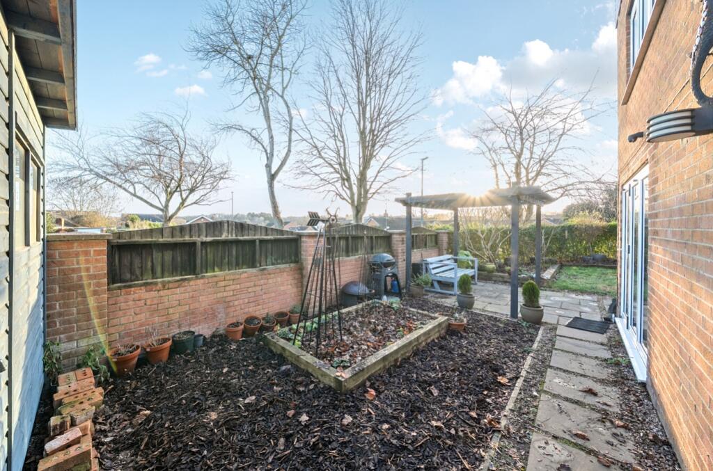 1396356-19-695eb23d25808