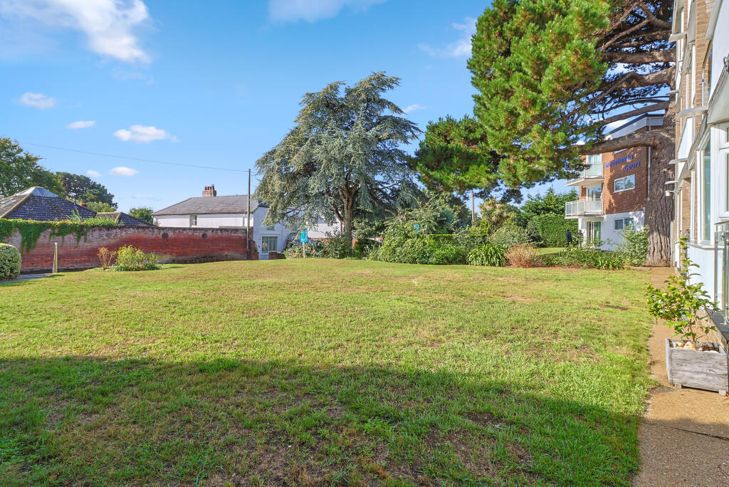 Flat 10, Sandford House, 151 Mudeford Lane, Christchurch, Bournemouth, BH23 3HR