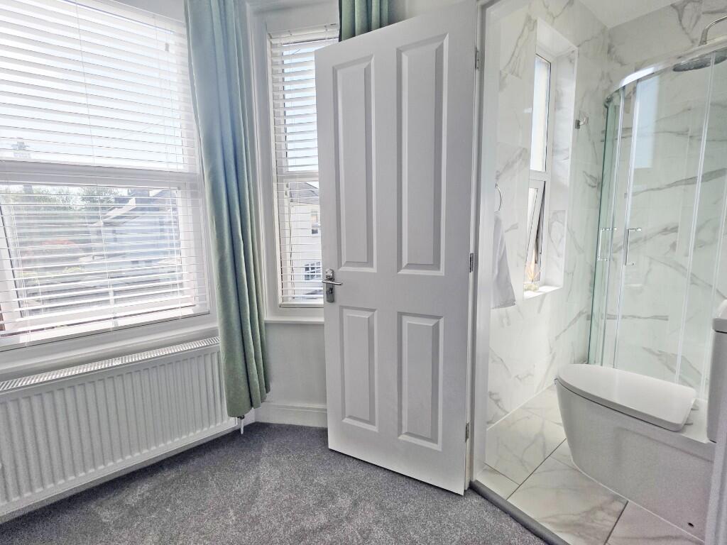 Door to En-Suite