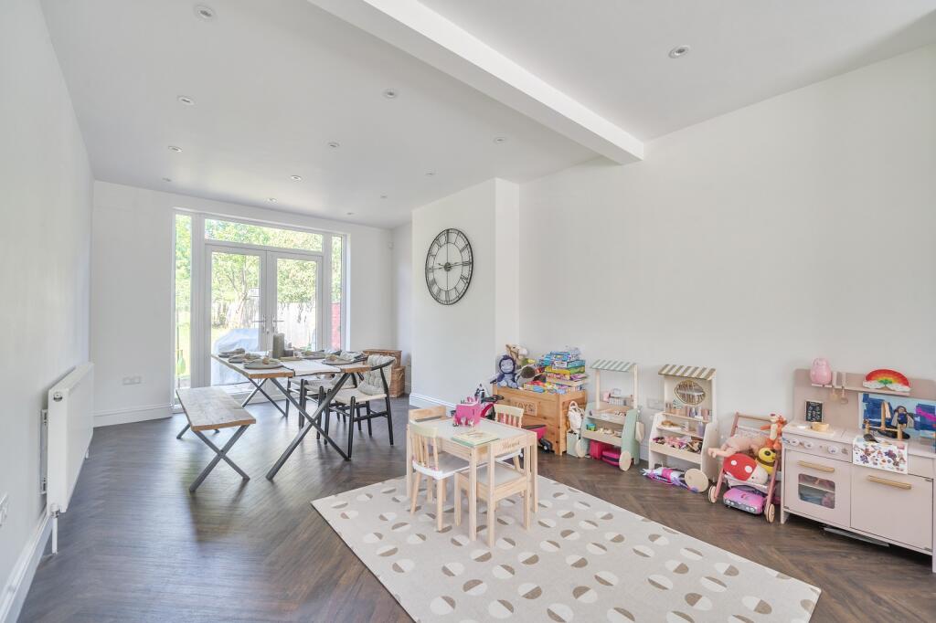 Lounge Hall/Dining Room