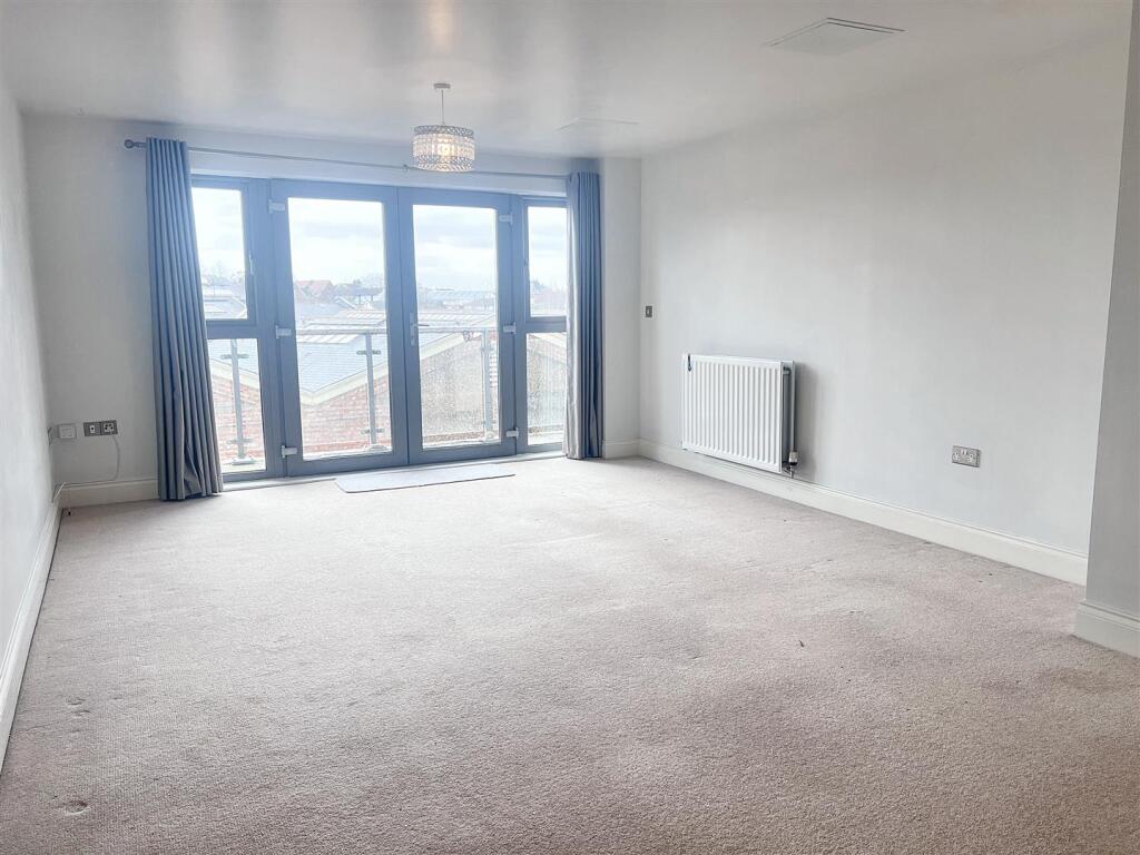 Kitchen, Lounge/Diner