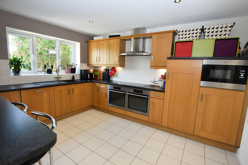 Kitchen 2
