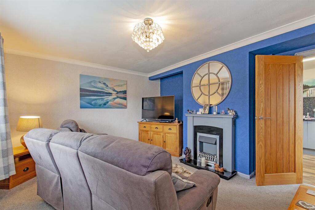 Reception Room-1.jpg