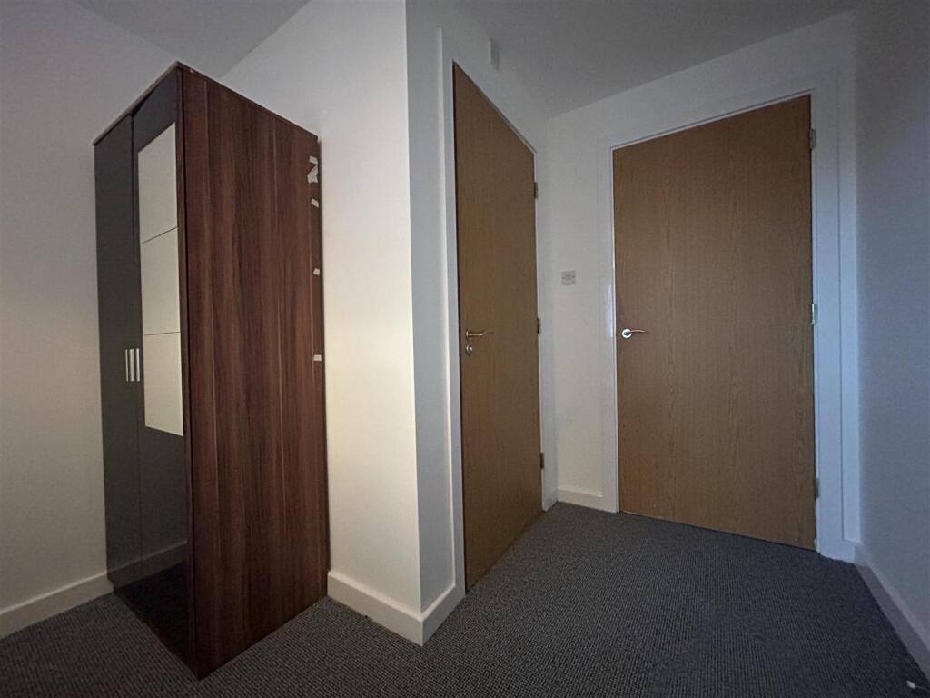 1st Bedroom.jpeg
