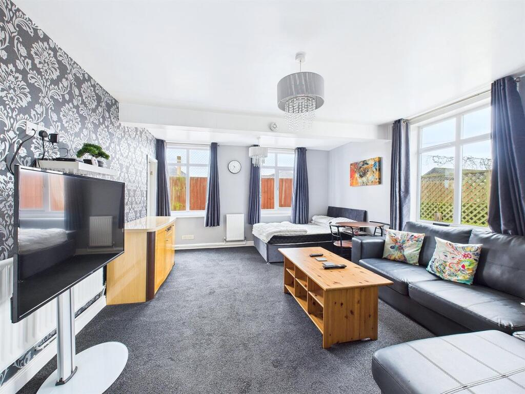 Open Plan Kitchen/Living Room