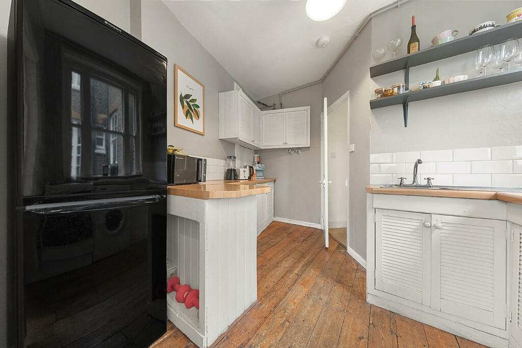 Kitchen (2).jpg