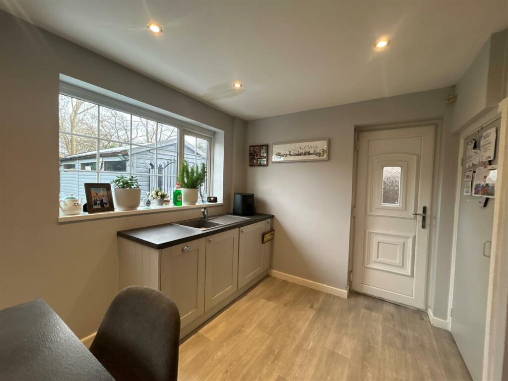 Dining Kitchen
