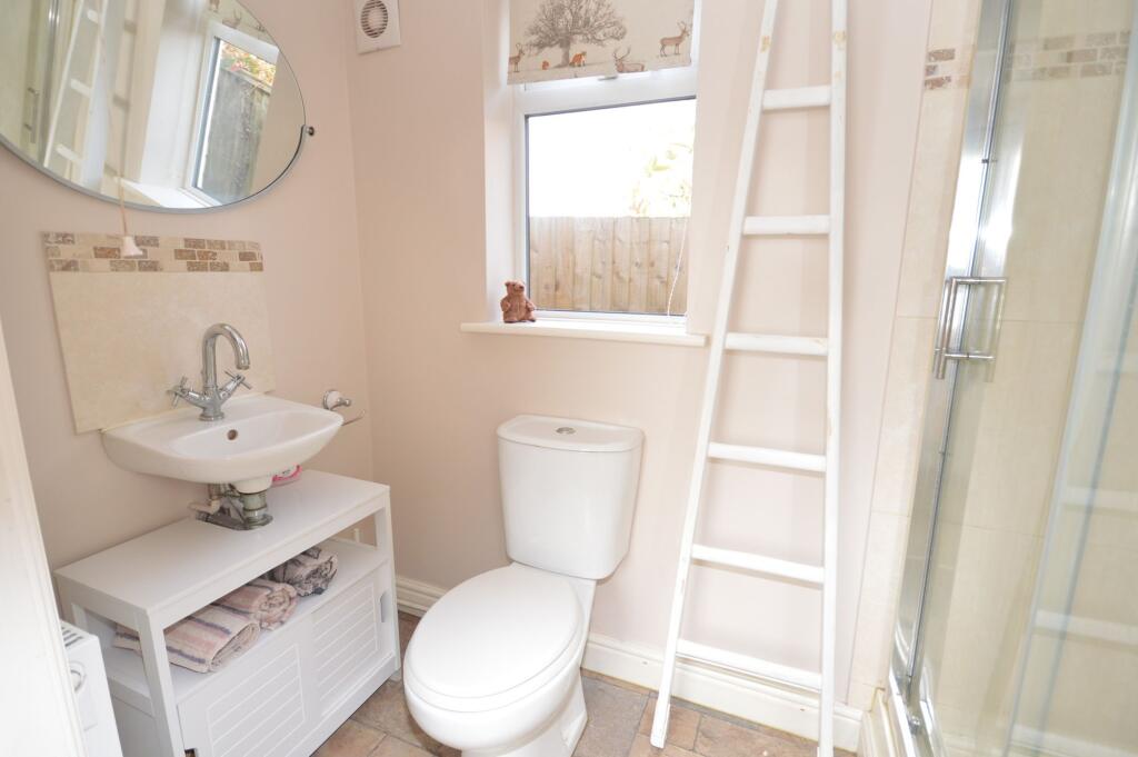 Claokroom/Shower Room