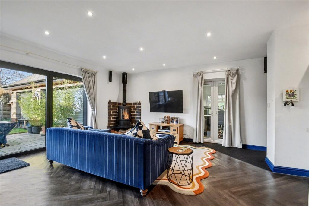 St. Georges Walk, Worcester, Worcestershire, WR1