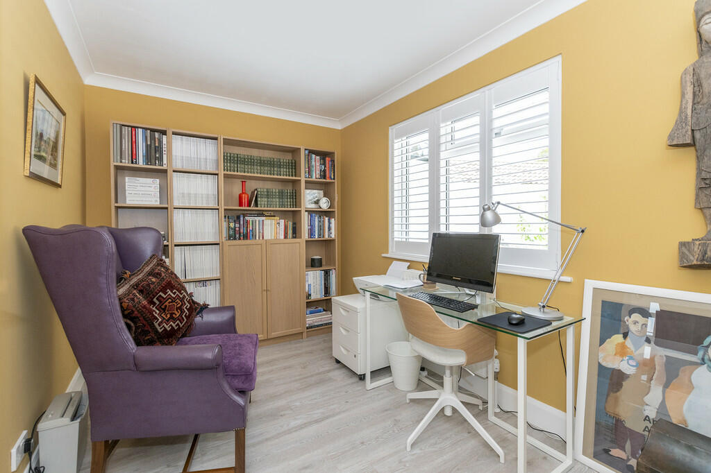 Bedroom 3/Study
