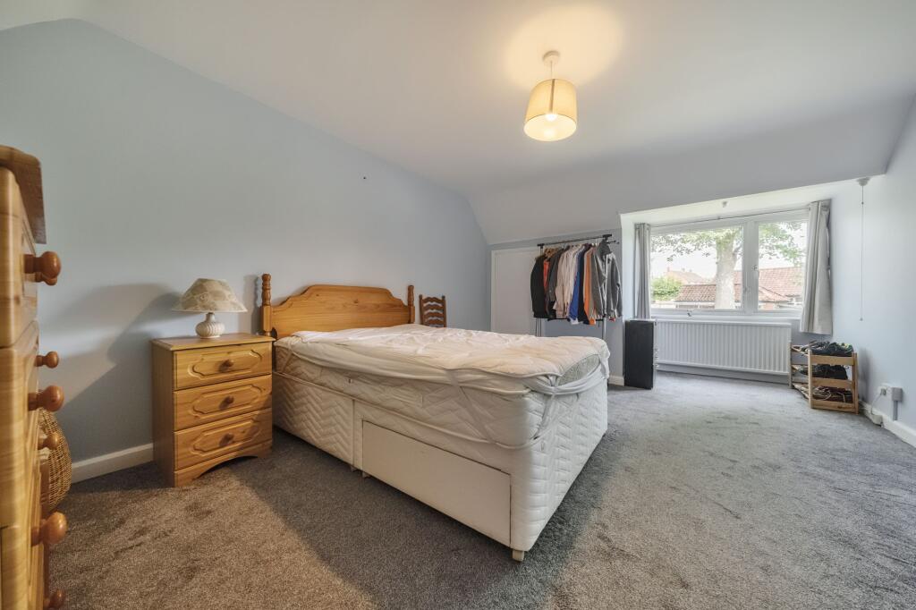 Principal bedroom