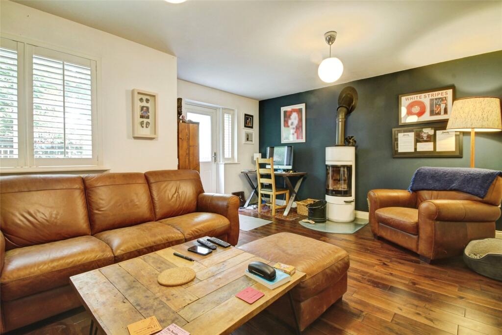 Family Room/Bed 4
