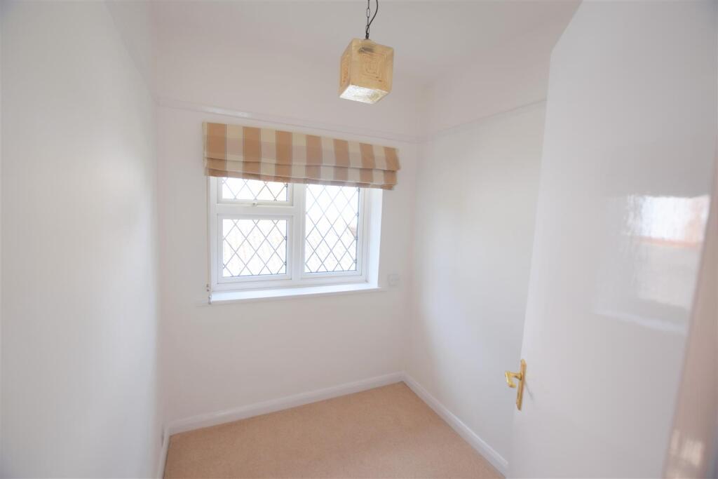 3rd bedroom.jpg