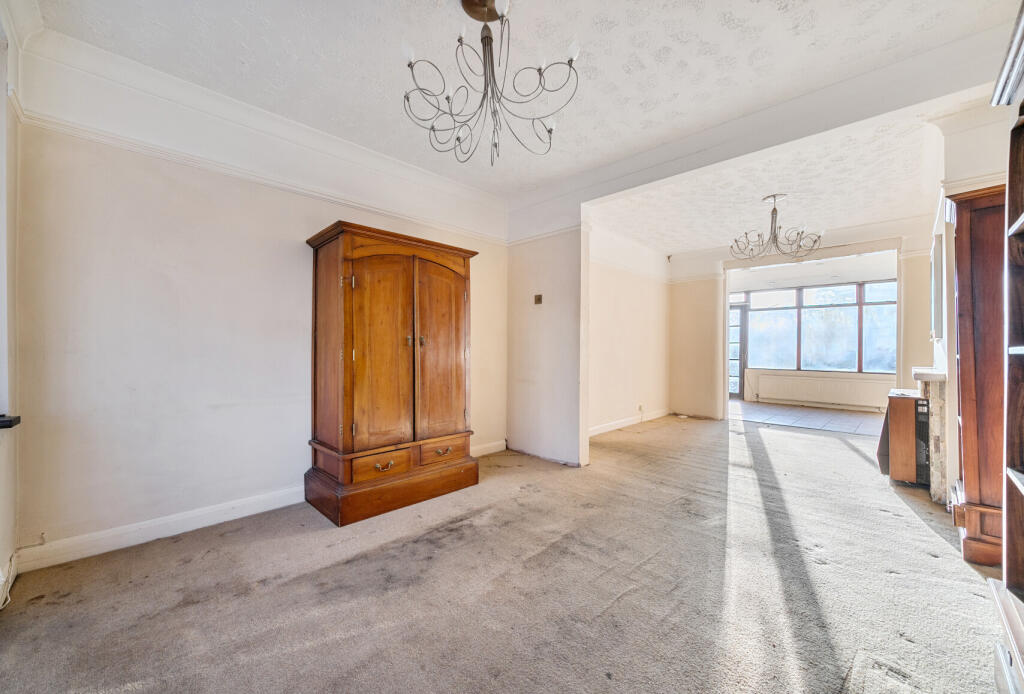 1381156-6-6930339...