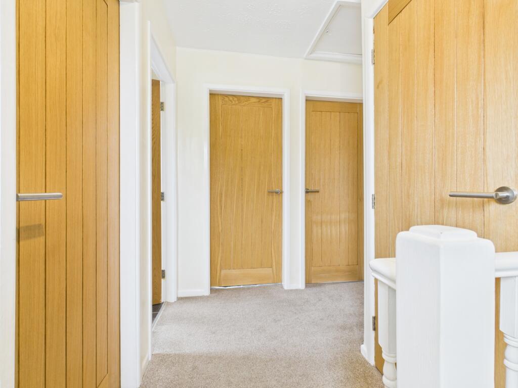 CAM03729G0-PR0149-STILL012