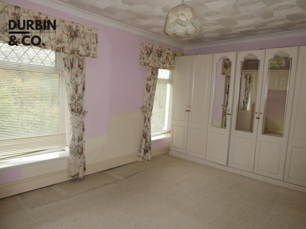BEDROOM 1 (FRONT)