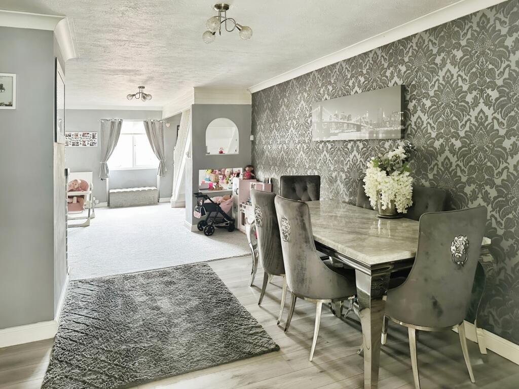 Open Plan Dining Room