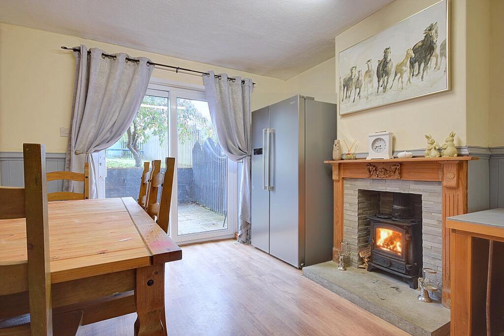 Malham Road EweMove Brighouse Olly (24)