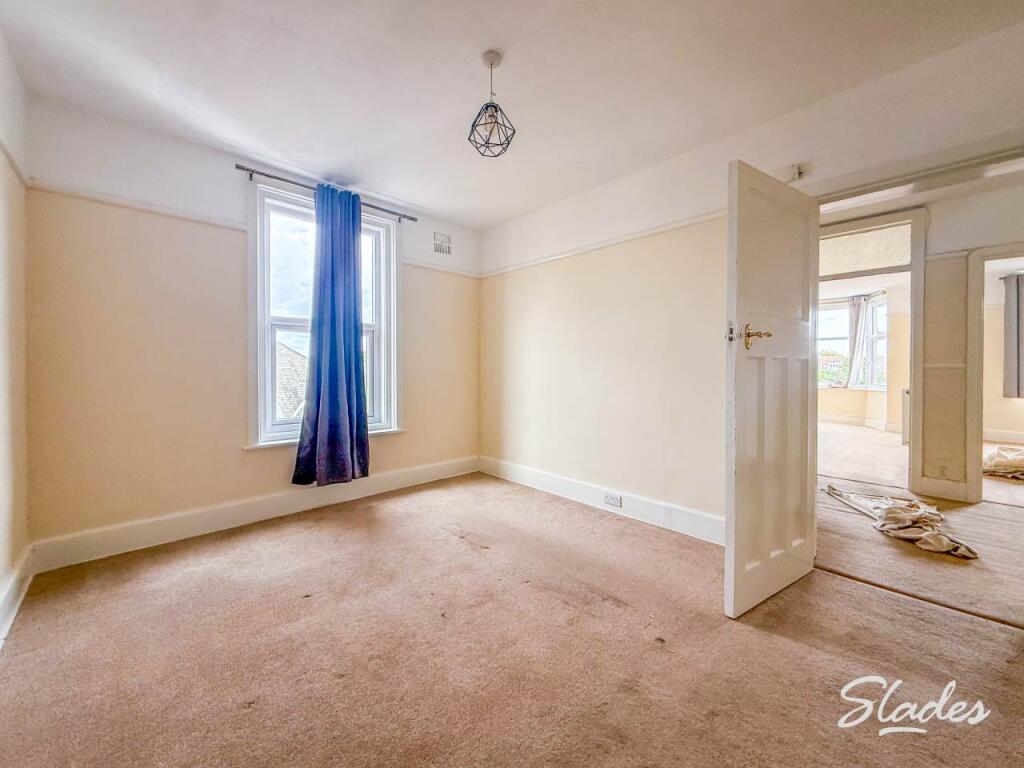 BEDROOM 2