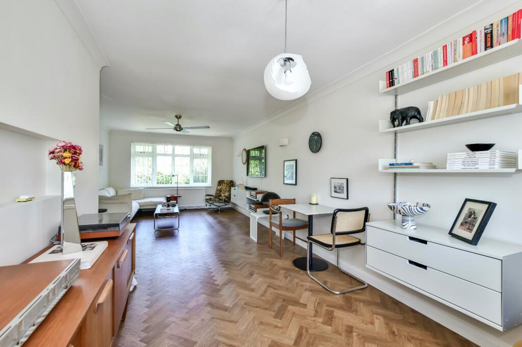Living/Dining Room