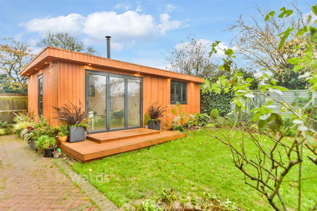 Workshop/Outbuildings