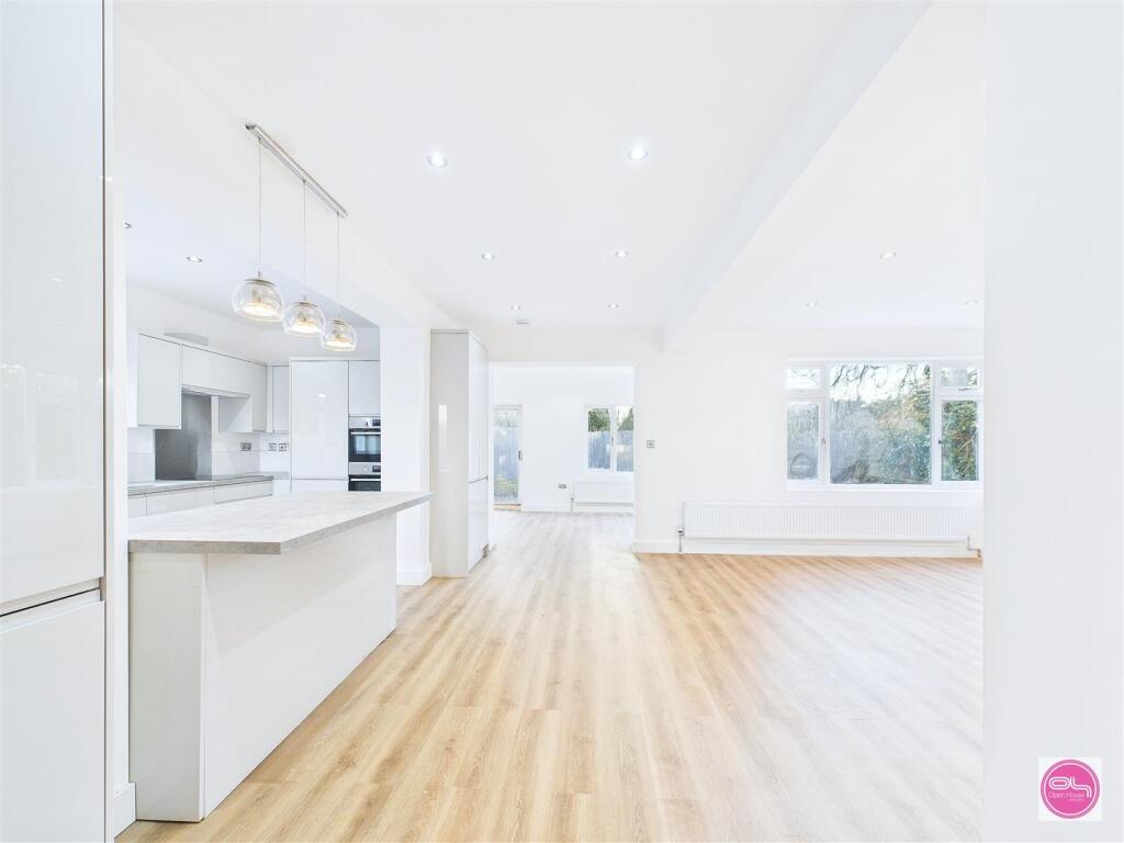 Moat Bank, Bretby (8).jpg