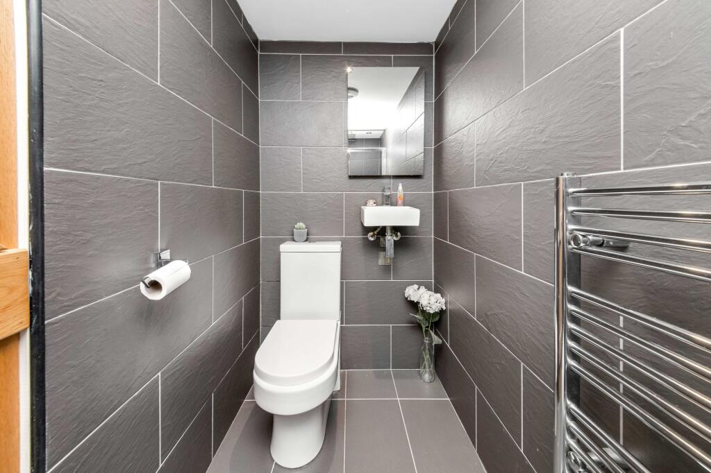 DOWNSTAIRS SHOWER ROOM / W.C.