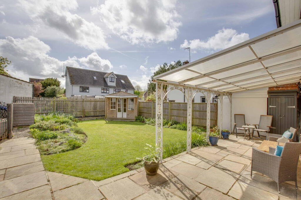 24 Elm Lane, SL8 5PG (LOW RES)-5