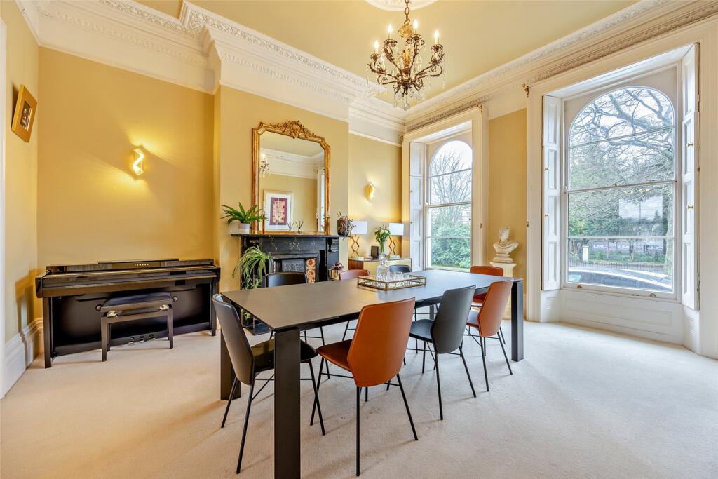 Light &amp; Bright Space