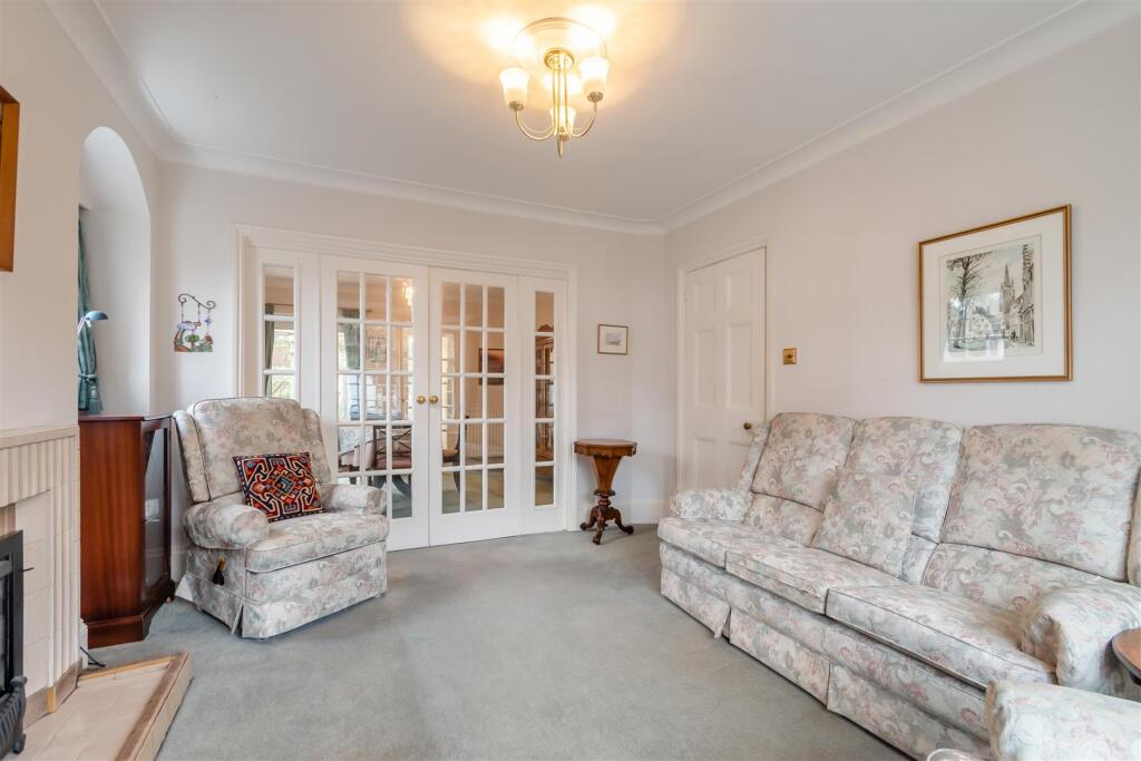 8634995-interior11.jpg