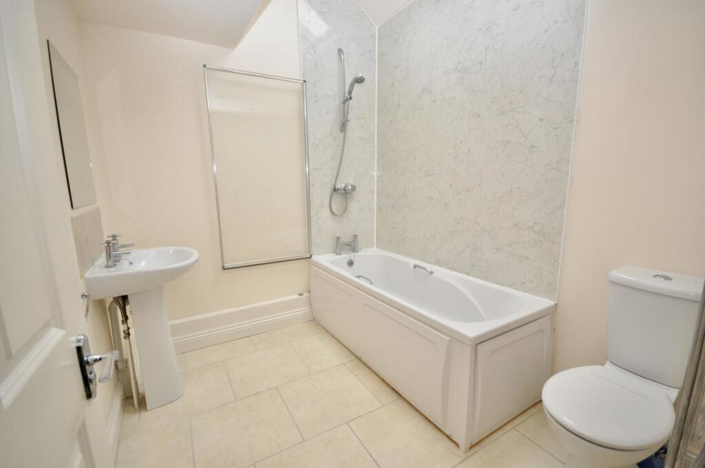 Bathroom - Second Floor Flat