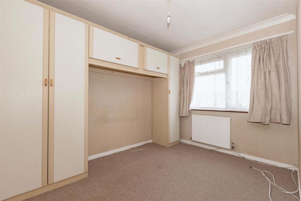 Willow Crescent_3.jpg