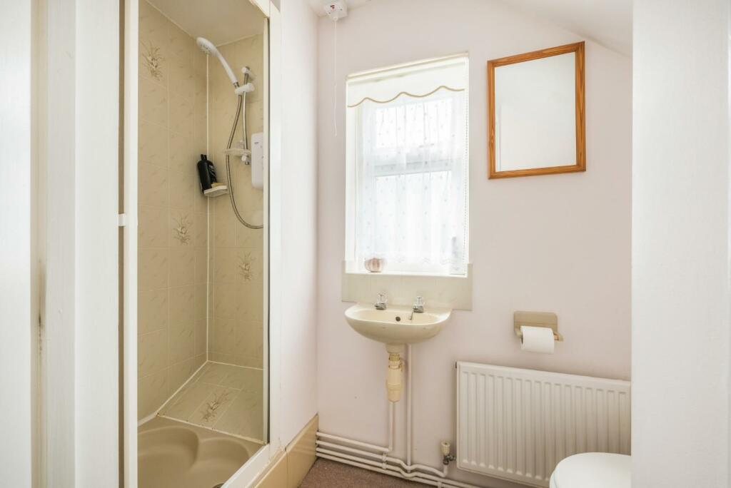 8a Woodside Close-18.jpg