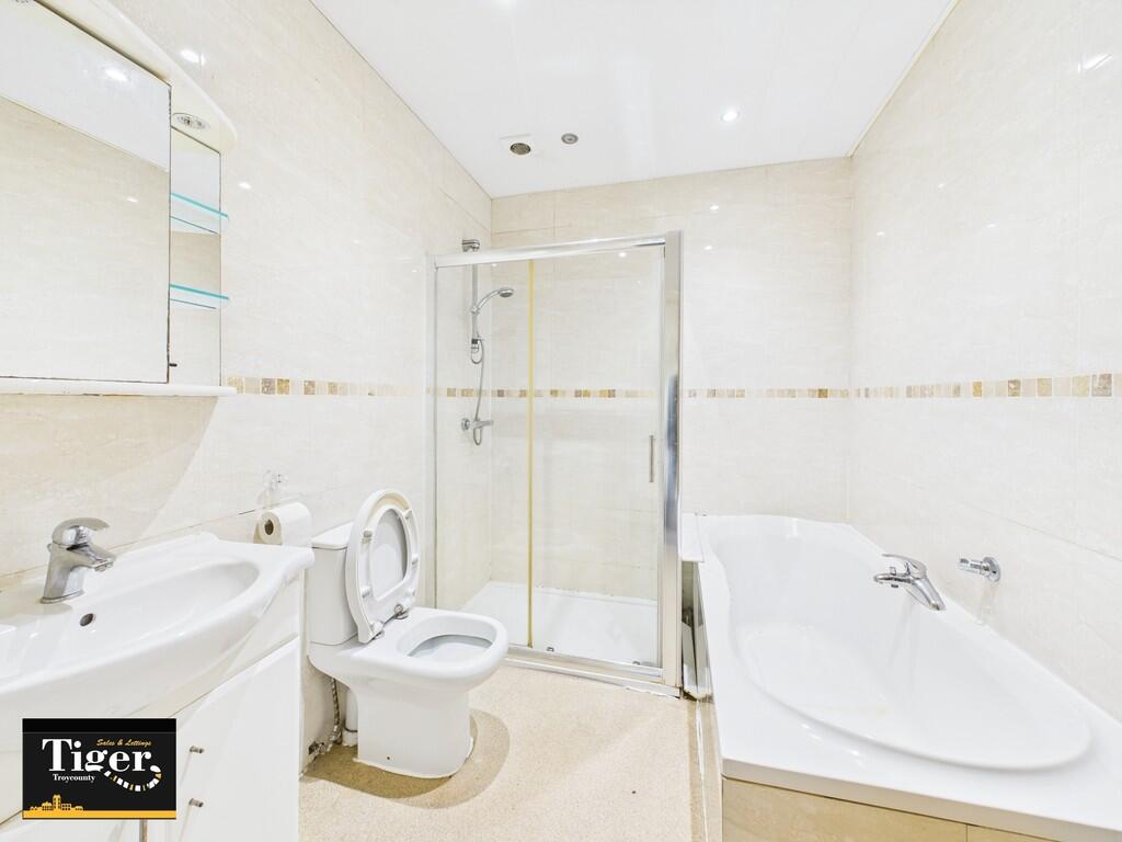 CAM03440G0-PR0295...