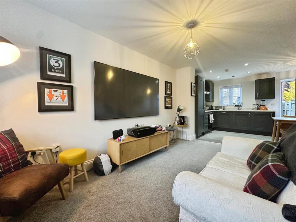 697d1fea--41D6-8BBA-CEEF596FA462-60458-000010E5EC7