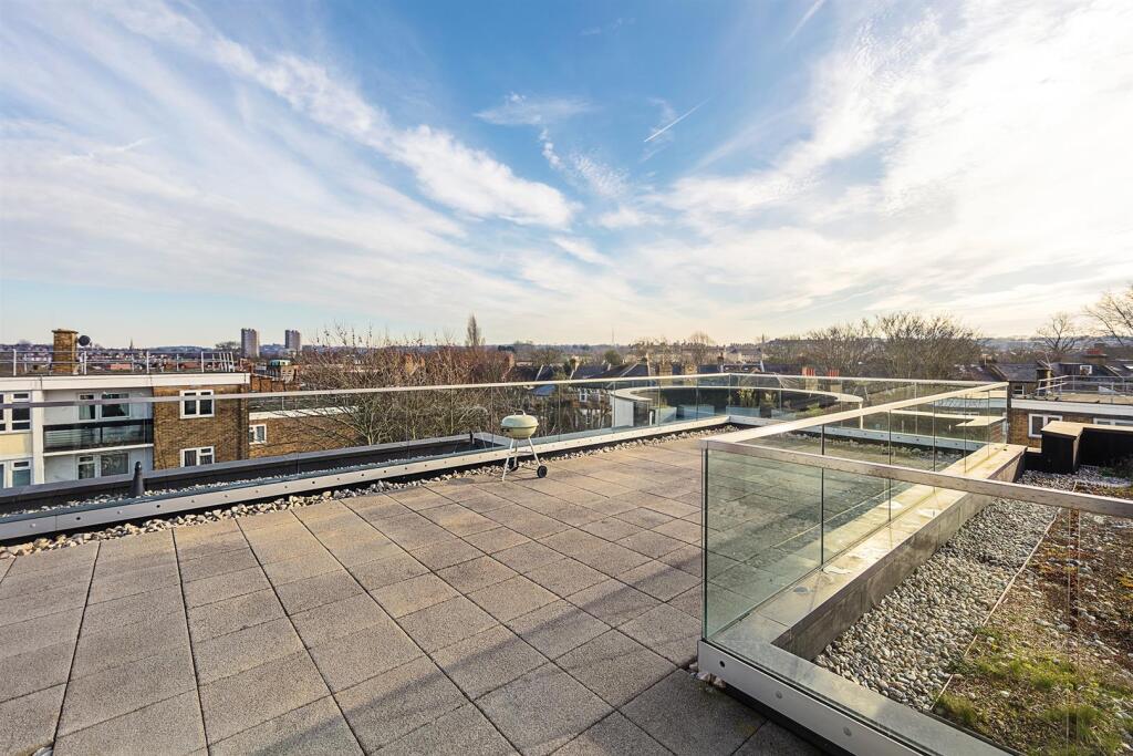 Shared Roof Terrace (2).jpg