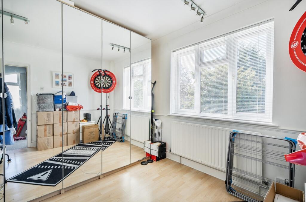 1347584-11-68baf78ca2a44