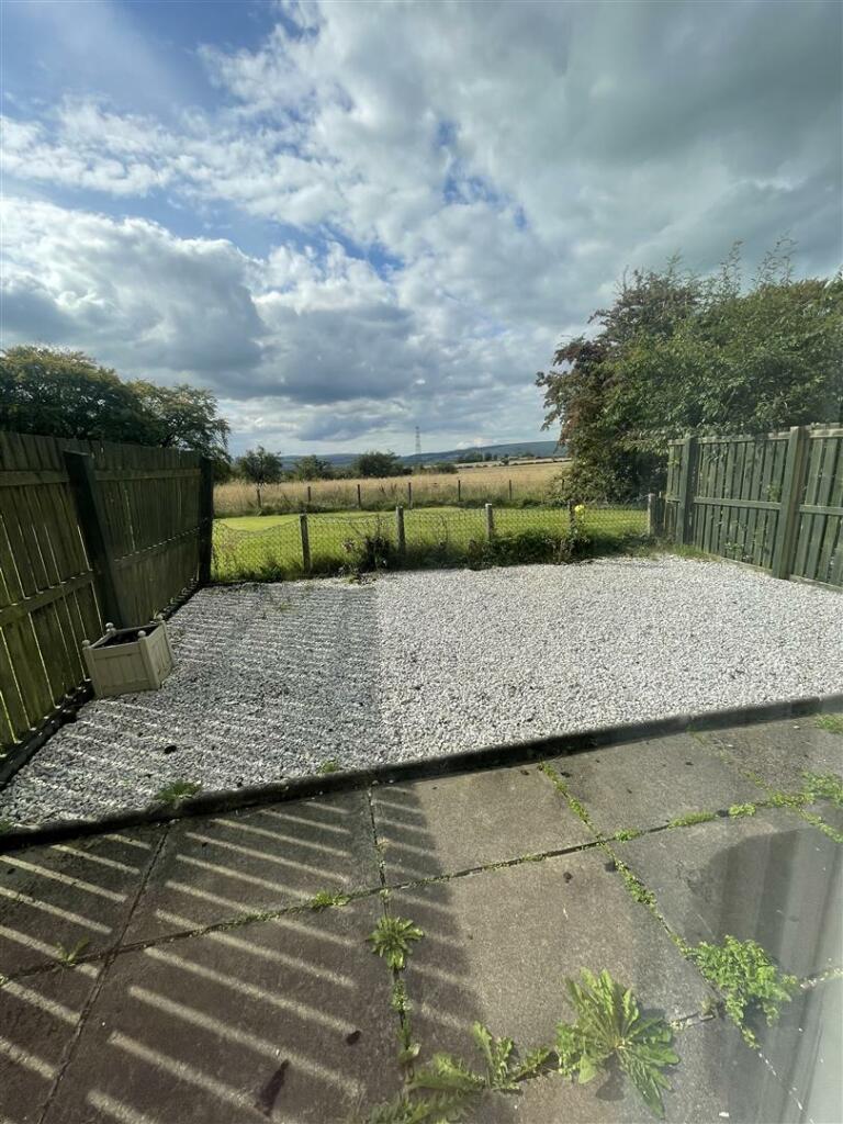 9 Powgree Crescent Garden.jpeg
