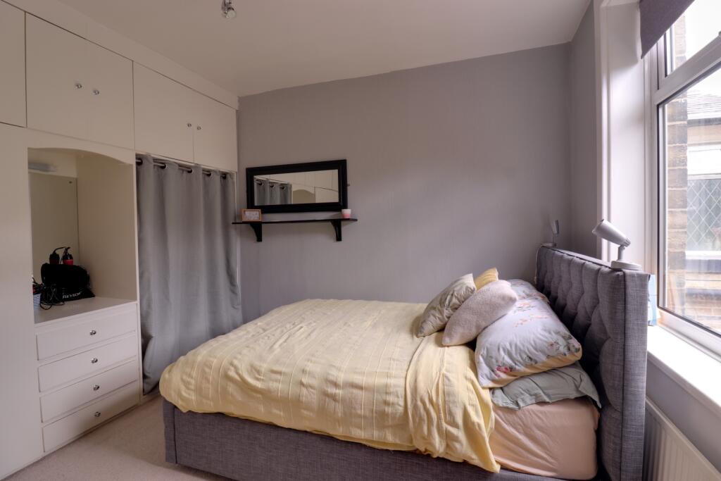 Double bedroom 1