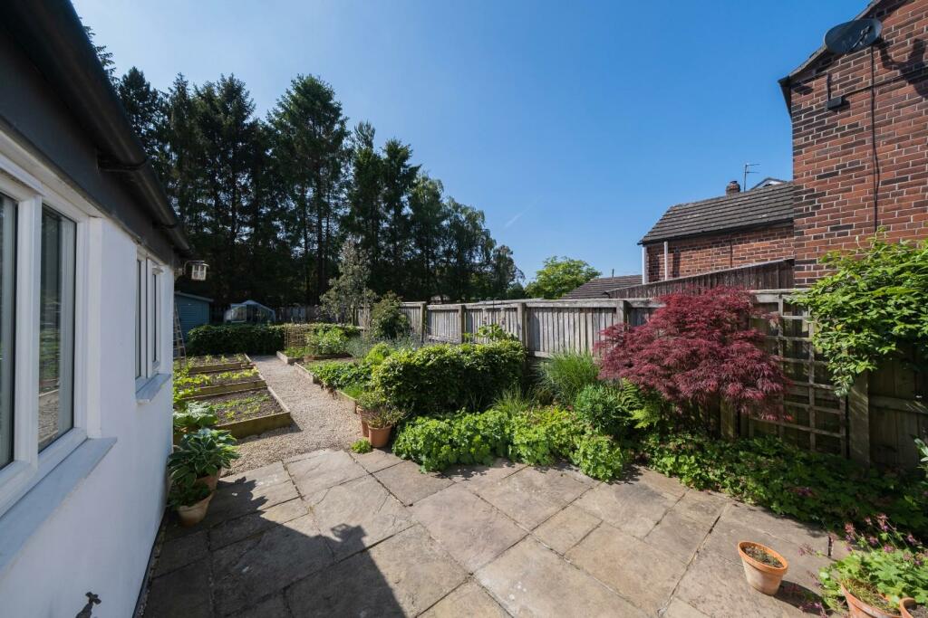 1 Beaconsfield Cottages-032.JPG