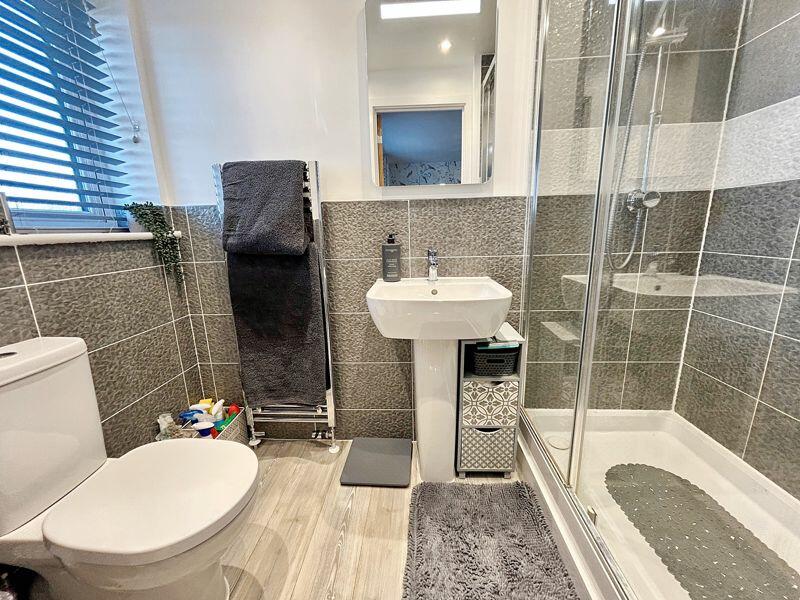 En suite shower room
