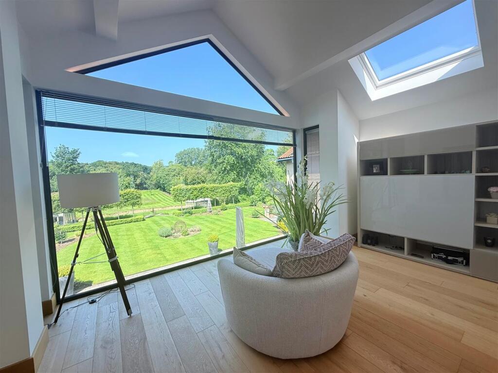 picture window 1.jpg