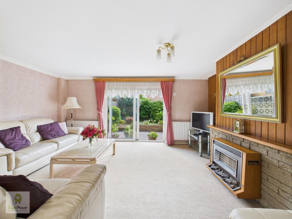 CAM02308G0-PR0160-STILL026