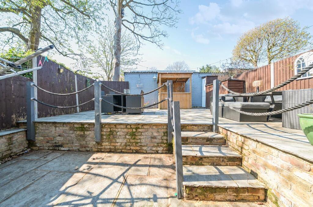 Davidson Frost-Wellings, DFW, Green Lane, Garden A