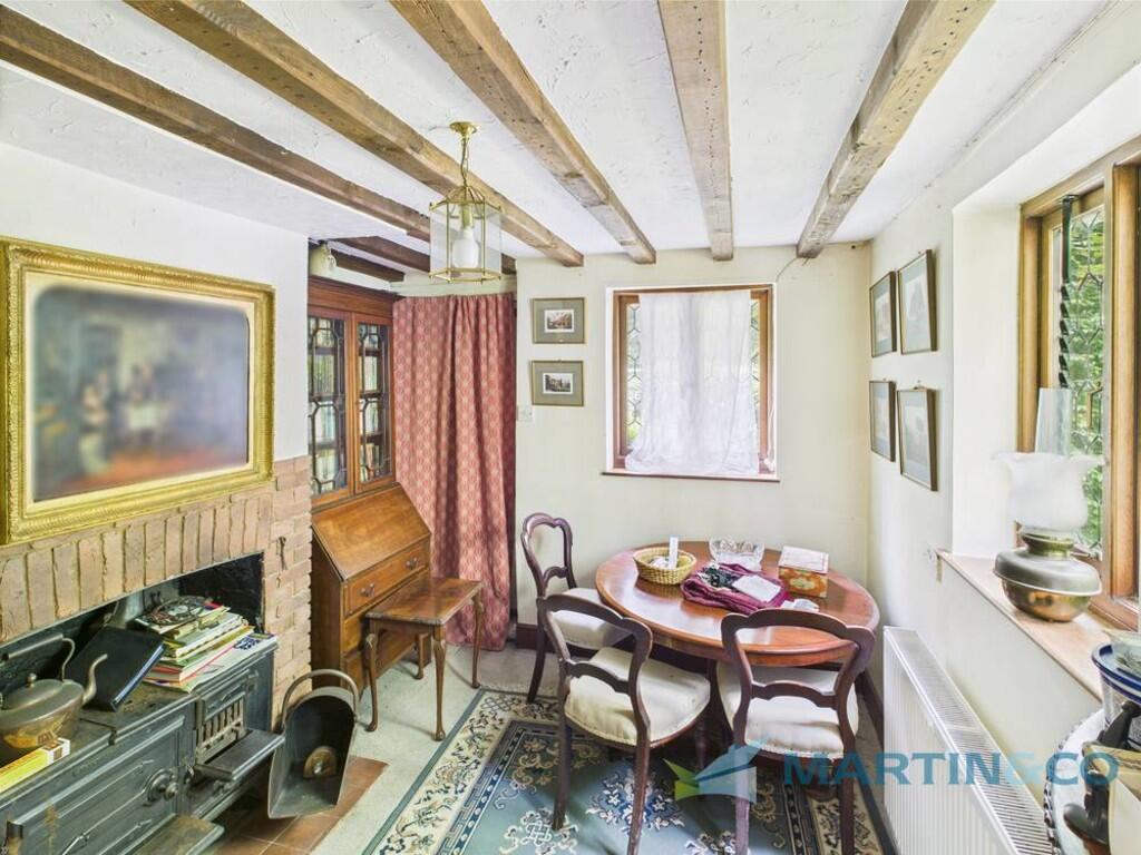 CAM02145G0-PR0061...